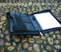 【維進(jìn)箱包韓版男士商務(wù)15.6寸筆記本電腦手提包牛津布簡(jiǎn)約防水文件包可定制568689】保定白溝新城維進(jìn)箱包廠 - 產(chǎn)品庫(kù)